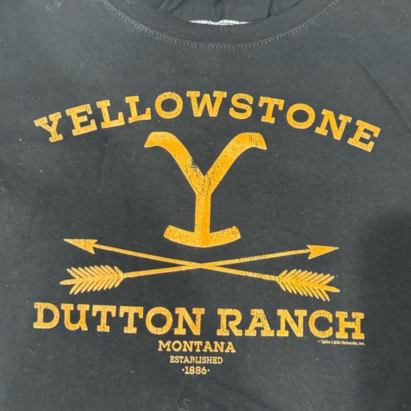 New Yellowstone Dutton Ranch T-Shirt Size M - Picture 7 of 10